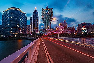 生存游戏《雾锁王国》崩溃修复后评价逐渐回暖